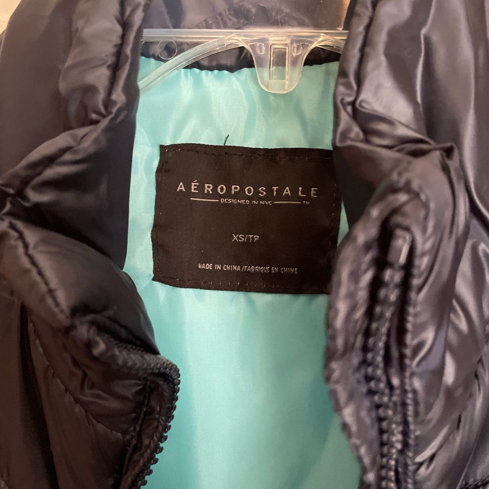 Aeropostale Navy Blue Vest with Light Blue Interior - Picture 2 of 5